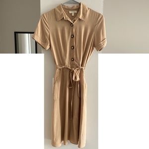 Monteau Button Down Short  Sleeves Dress